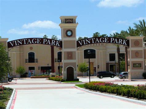 Vintage park - Vintage Park. 10623 Louetta Road. Houston, Texas 77070. (281) 251-6900. Order Online Menus. Regular Hours: Sunday – Thursday, 7 AM to 9 PM. Friday & Saturday, 7 AM to 10 PM. Stop by for some fuel after creating a masterpiece at Potter's Wheel or to celebrate your new 'do from the Uptown Blow Dry Bar with a tasty dessert.